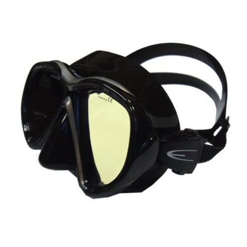 Маска для подводной охоты эсклапез. Очки маска с оптикой. Маски с тройным обтюратором. Kuboraum Mask e 210. Маска e e d